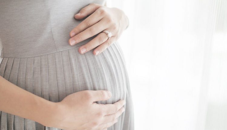 تزریق ژل لب در بارداری