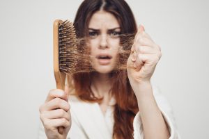 جلوگیری از ریزش مو با درمان خانگی