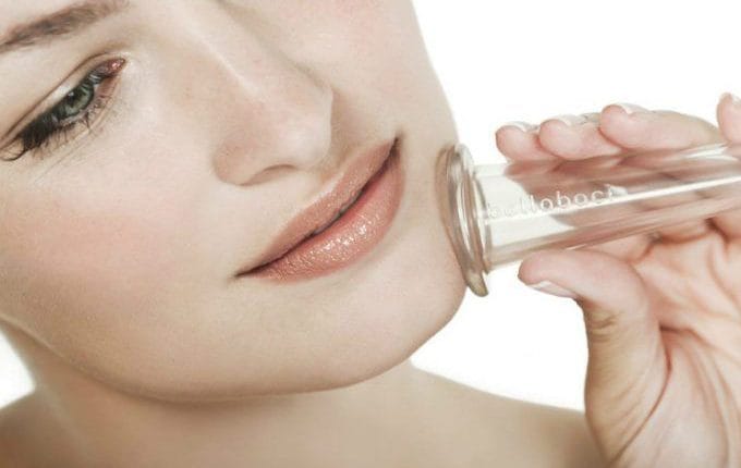 آیا حجامت درمان موهای زائد زیر چانه است؟